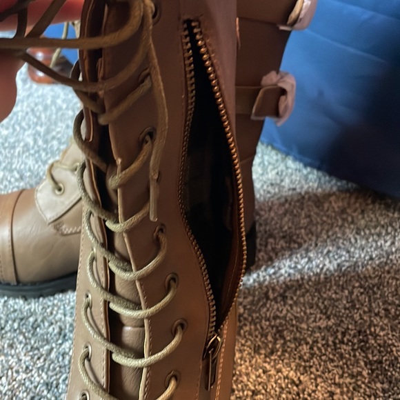 NWT/ NIB!  Dark Tan Combat Boots, women size 8.5 - Picture 5 of 11